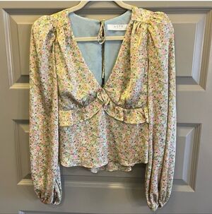 Astr The Label Womens Tie Back Ruffle Cropped Blouse Sz XL Mustard Pink Ditsy